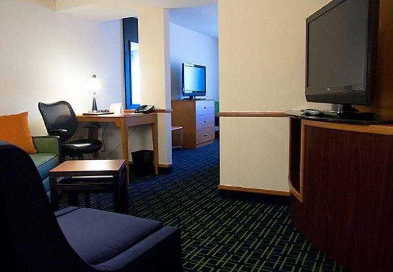 Fairfield Inn & Suites Tampa Fairgrounds/Casino Orient Park Ngoại thất bức ảnh
