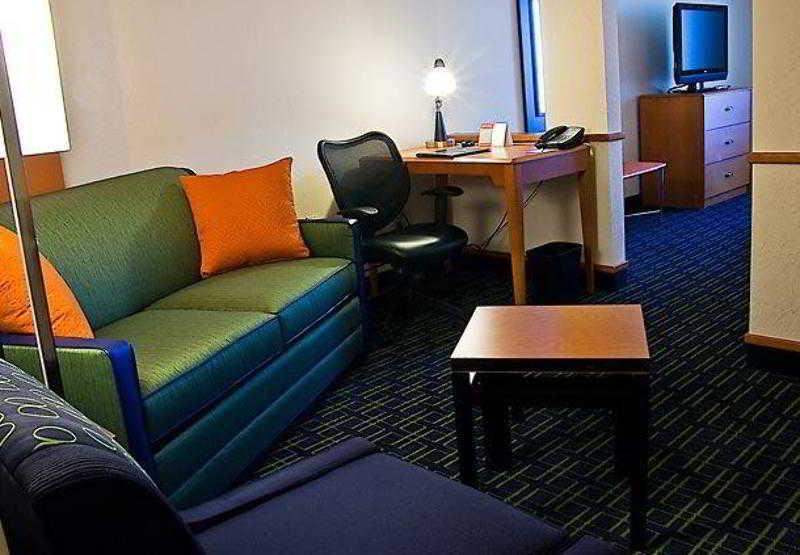 Fairfield Inn & Suites Tampa Fairgrounds/Casino Orient Park Ngoại thất bức ảnh