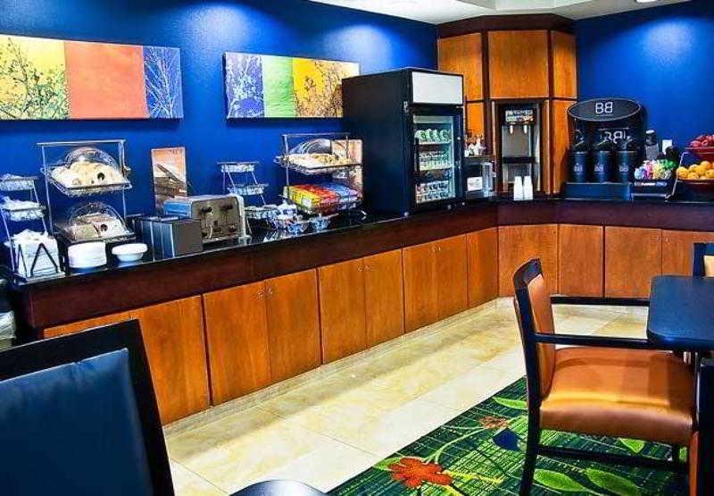 Fairfield Inn & Suites Tampa Fairgrounds/Casino Orient Park Ngoại thất bức ảnh