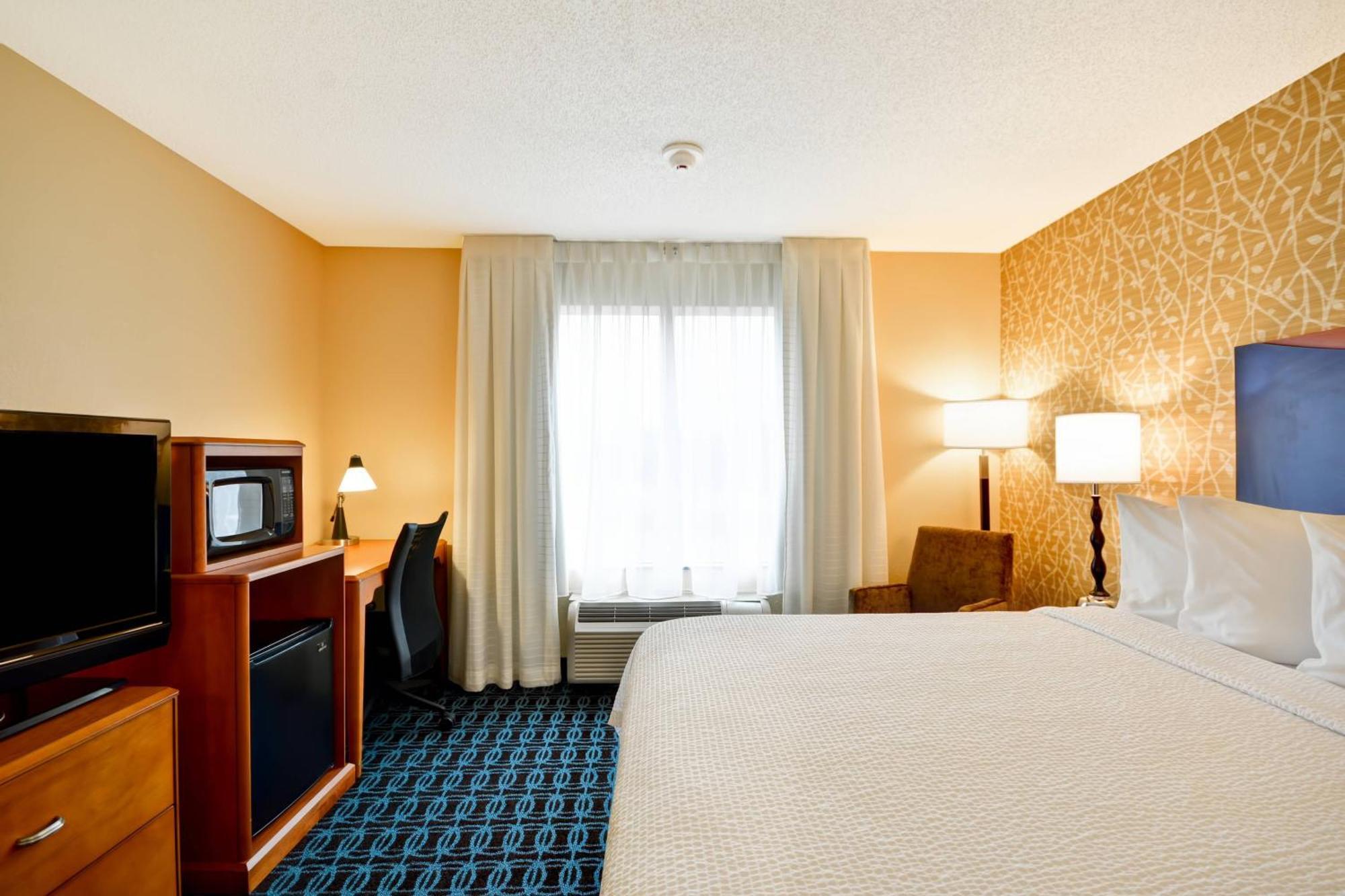 Fairfield Inn & Suites Tampa Fairgrounds/Casino Orient Park Ngoại thất bức ảnh