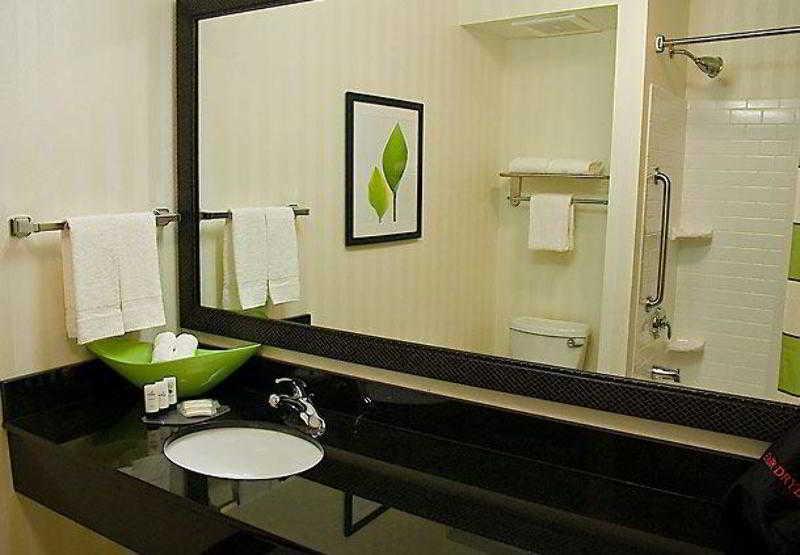 Fairfield Inn & Suites Tampa Fairgrounds/Casino Orient Park Ngoại thất bức ảnh